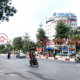 Hoàng Quốc Việt, Đất, Ngõ ô tô - thông, 40m, MT 4.5m, giá 6.8 Tỷ _0