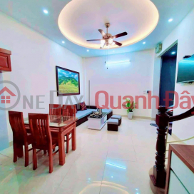 Cho thuê nhà nguyên căn ngõ 609 Vũ Tông Phan, 35m2 x 4.5 tầng, 1 tum, 3 ngủ, 12 Triệu _0