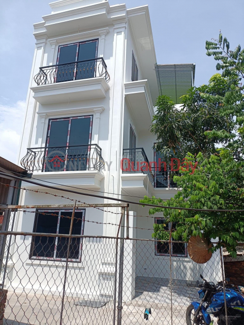 Van Noi Dong Anh house for sale with 3 floors, newly built 58m. Near Nhat Tan Bridge, the price is only 2x billion VND _0