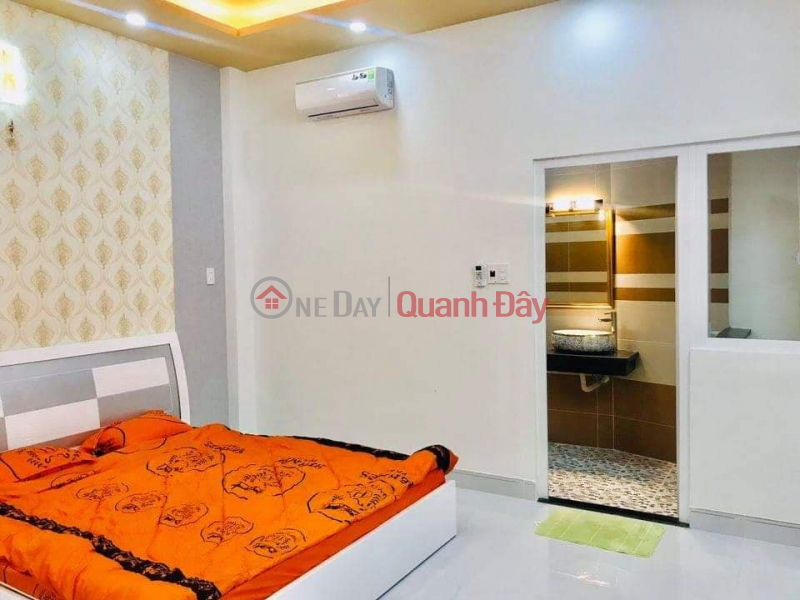 House Near Ba Queo Market, Tan Son Nhi Tan Phu 4.2x15x2 Floor, 3 bedrooms, 2 Open Sides, Truck Alley, Opposite Park Vietnam | Sales, đ 5.5 Billion