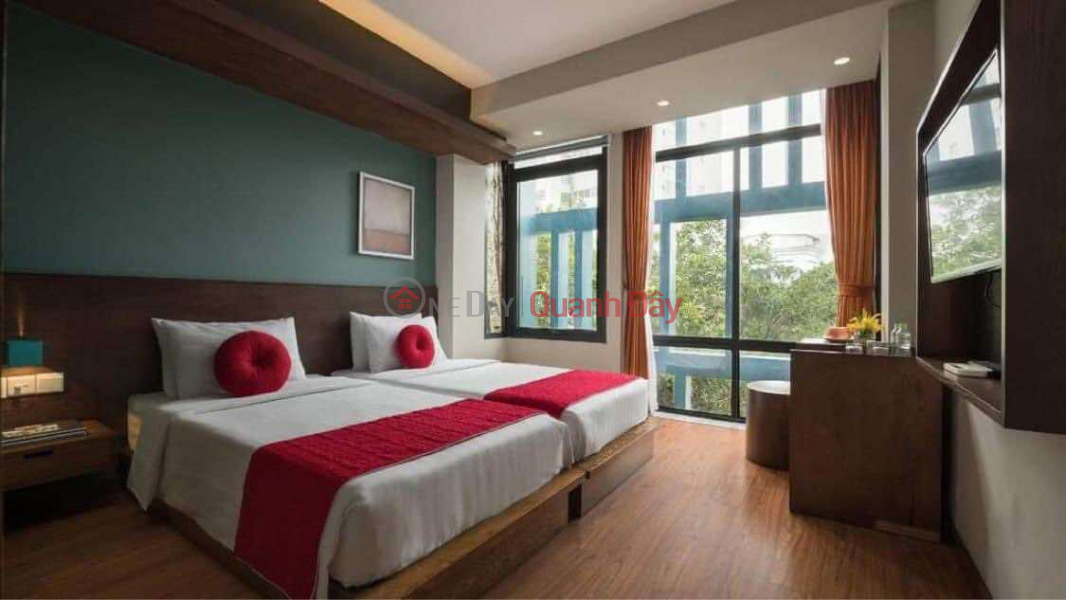 Hotel for sale in Long Bien district, 110m x 8 floors, 26 standard rooms, cash flow over 3 billion\\/year, Vietnam | Sales đ 31 Billion