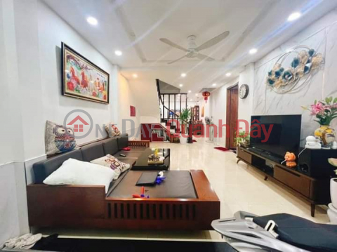 HOUSE FOR SALE IN TAY HO DISTRICT - VONG THI STREET Area: 51M2 5 FLOORS MT 4M 4 BEDROOM PRICE: 6.25 BILLION FUN FULLY FURNISHED FOR GUESTS TO LIVE IN _0