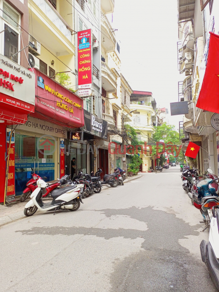 (ALLEY FRONT, CAR, 7m FRONTAGE) Townhouse for sale on HUYNH THUC KHANG, Dong Da, 55m, 4 floors Sales Listings