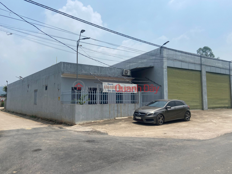 The owner sells urgently 1293m2 corner lot with two facades available with warehouse at Minh Phu Soc Son, container street Sales Listings