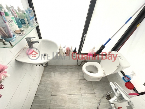 HOANG QUOC VIET 18M x5 FLOORS ONLY 4.250 BILLION, ALLEY, CORNER LOT, CARS CAN PASS THE HOUSE, RESIDENTIAL BUILDER, 30M TO THE STREET _0