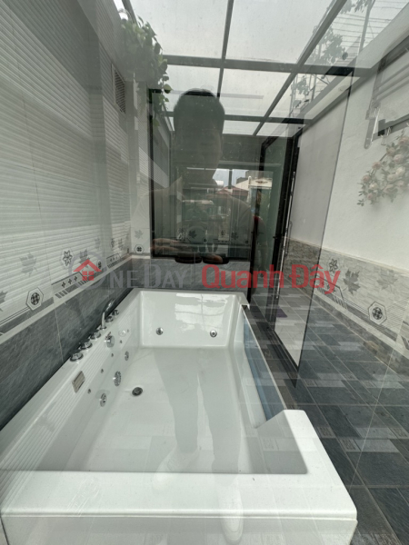 Gia Quat house for sale, 39m x 4 floors, garage, car parking, open view, only 7 billion 1, negotiable. Contact 0936123469, Vietnam, Sales, đ 7.1 Billion