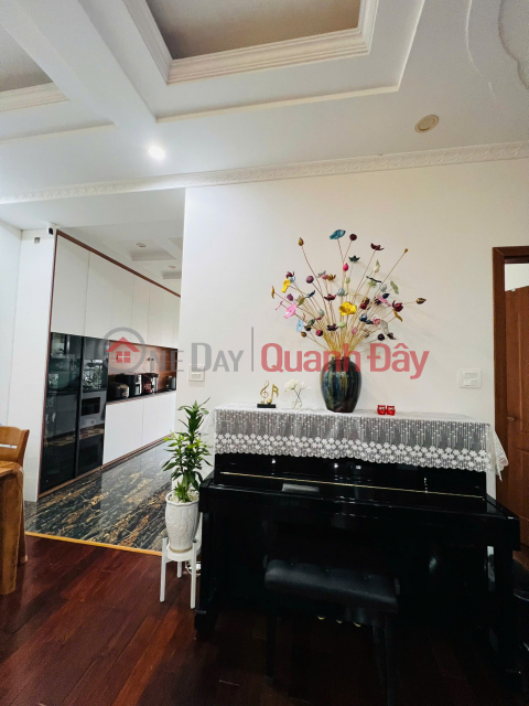 Apartment 71 Nguyen Chi Thanh 94m2 2 bedrooms 2 bathrooms, VIP street front, beautiful interior, 7.5 billion _0