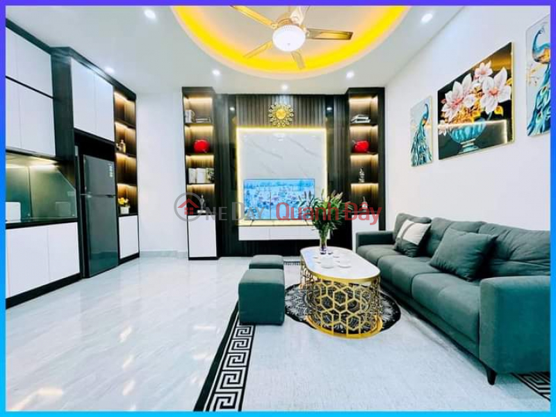 HOUSE FOR SALE IN WEST LAKE, LUXURY DIVISION, CARS TO AVOID SIDEWALK PARKING, BUSINESS, 6 FLOORS OF MACHINERY BAR, 70M, 4M FRONTAGE, PRICE Sales Listings