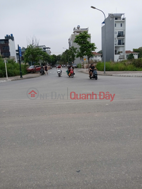 HOUSE FOR SALE ON MAIN ROAD, HOA DONG AREA – LONG BIEN – PRIME LOCATION. _0