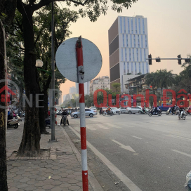 Chính chủ gửi bán nhà MP Hoàng Quốc Việt. 10 Tầng Thang máy kết hợp văn phòng kinh doanh giá 750tr/m2 _0