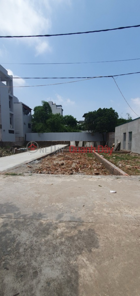 Van Noi land for sale, 45m2, corner lot, car parking, price 1.x billion TL. Contact: 0936123469 _0