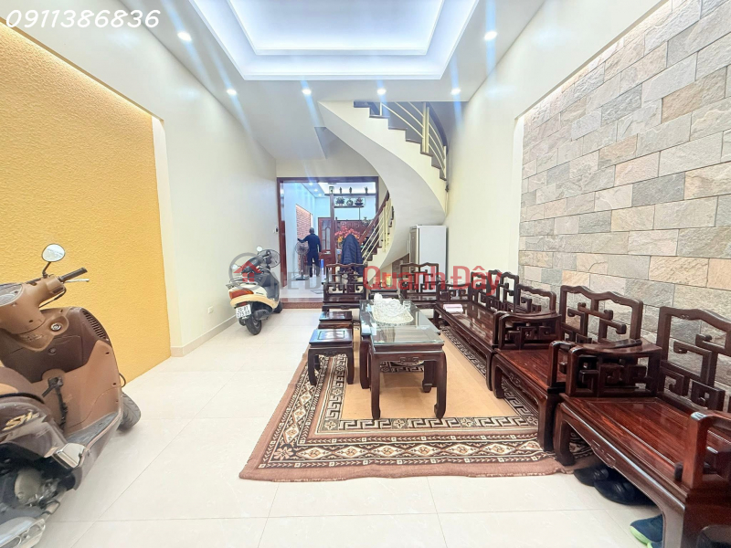 Land plot in Nghia Do, 68m², 5 floors, car access all around, beautiful house, high-class neighborhood, slightly over 36 billion VND. Sales Listings