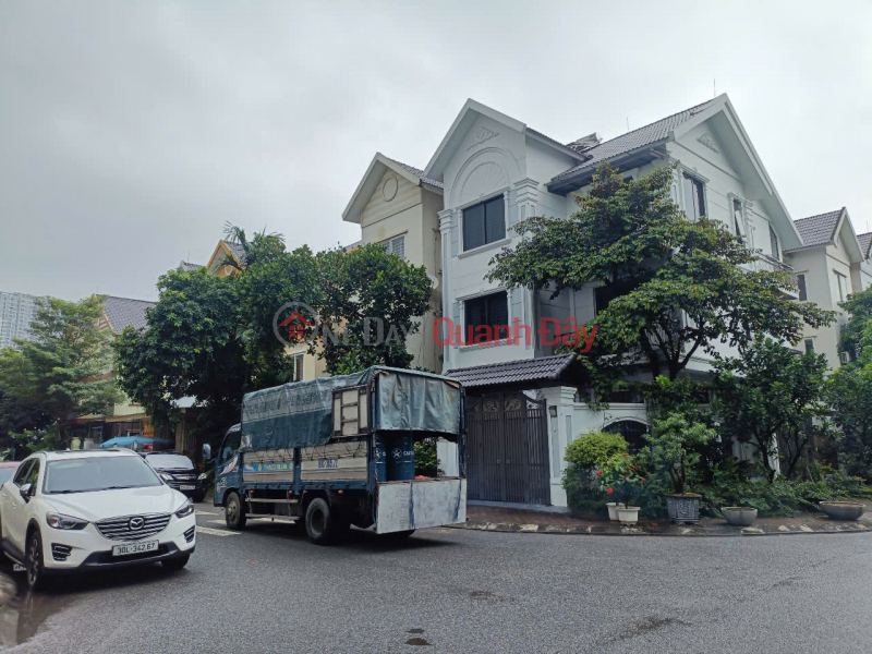 Biệt Thự Đẳng Cấp Tây Mỗ, Gần Vin Smart City, Sát Vườn Hoa, DT 202m2 - 3tầng, giá 33 Tỷ Niêm yết bán