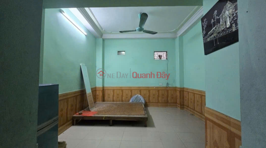 Private house for rent in Cau Dien, 25m² x 3 floors, 3 rooms, living room - kitchen, 2 bathrooms<br \\/> 7.5 million Rental Listings