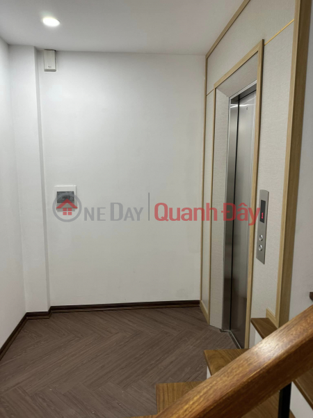 Property Search Vietnam | OneDay | Residential Sales Listings, Owner Sells Lac Long Quan Townhouse. 8 Floors Auto Business 200m2 Small 33 Billion VND