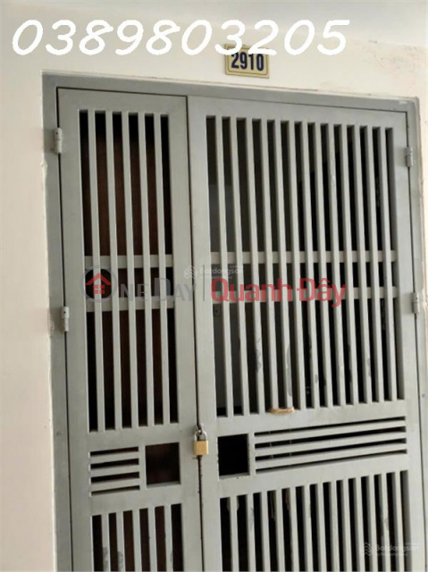 The landlord is renting out an apartment in the National Defense Academy complex, prioritizing families looking for long-term accommodation. _0