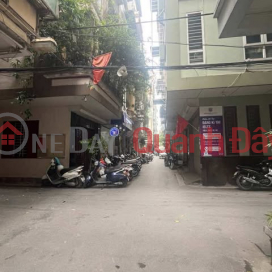 HOUSE FOR SALE IN CAU GIAY - CARS CAN PARKING AT THE DOOR, ON THE SIDEWALK - CURRENTLY FOR RENT 21 MILLION _0