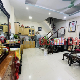 BEAUTIFUL HOUSE - A FEW MINUTES WALK TO MINH KHAI STREET - FULL UTILITIES - TOP SECURITY.5 FLOOR 3 BED _0