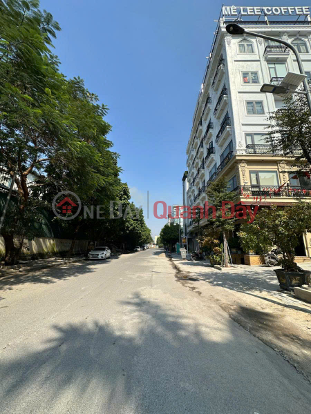 URGENT! OWNER NEEDS TO SELL, BUILDING SUITABLE FOR BOTH RESIDENTIAL AND RENTAL USE, PHU DIEN, ELEVATOR, 9 ROOMS, CAR ACCESS, 11 BILLION VND, Vietnam | Sales đ 11 Billion