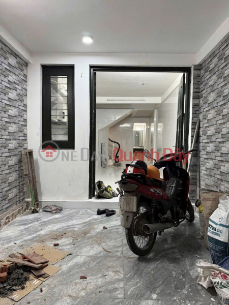 Cho thuê nhà ở nhóm 7 người Bùi Xương Trạch, 5 tầng, 40m2, 4 ngủ, 5 vệ sinh, 12 Triệu/tháng Niêm yết cho thuê
