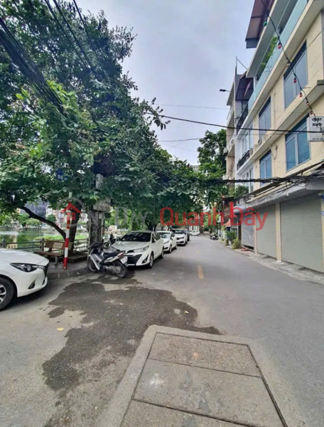 Owner sells beautiful house in Ha Dinh - Nguyen Trai, corner lot, 2 open sides, worth living, car parking at the door, top business Sales Listings