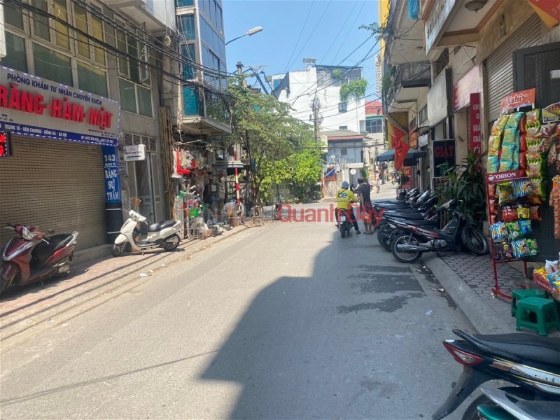 đ 12.5 Billion, House for sale on Kham Thien Street, Dong Da District. Book 57m Actual 66m Frontage 5.6m Slightly 12 Billion. Commitment to Real Photos Description