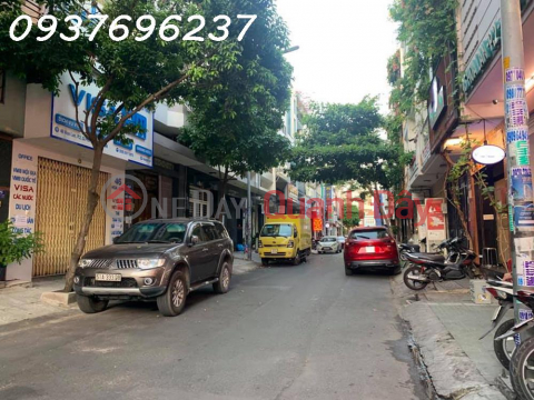 Bán nhà mặt tiền đường Hoa Hồng, phường 2, Quận Phú Nhuận giá đầu tư _0
