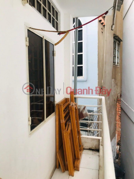 đ 5.5 Million/ month Whole house for rent, motorbike alley, newly painted house