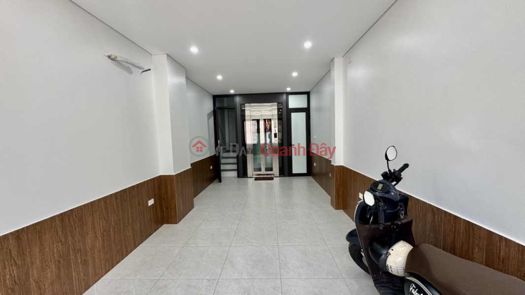 House for sale in lane 293 Ngoc Thuy, 30m x 5 floors, car not for business, price over 7 million, negotiable. Contact 0936123469 Sales Listings