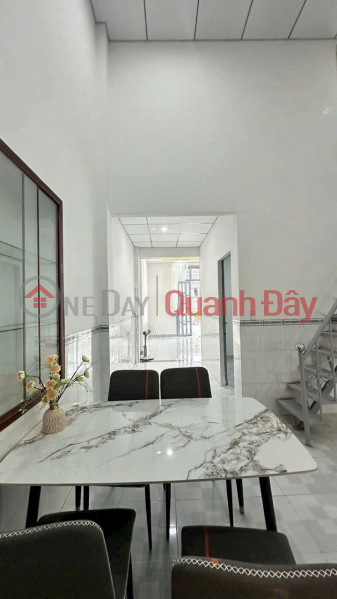 , Please Select, Residential Sales Listings | đ 1.85 Billion