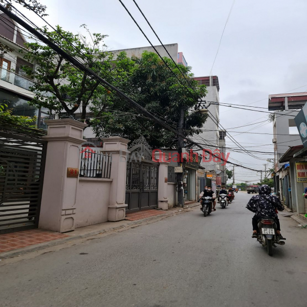 Property Search Vietnam | OneDay | Residential, Sales Listings | 40m2 of land in Trau Quy, Gia Lam, Hanoi. 4m x 10m. The road in front of the house is 3.5m. Contact 0989894845