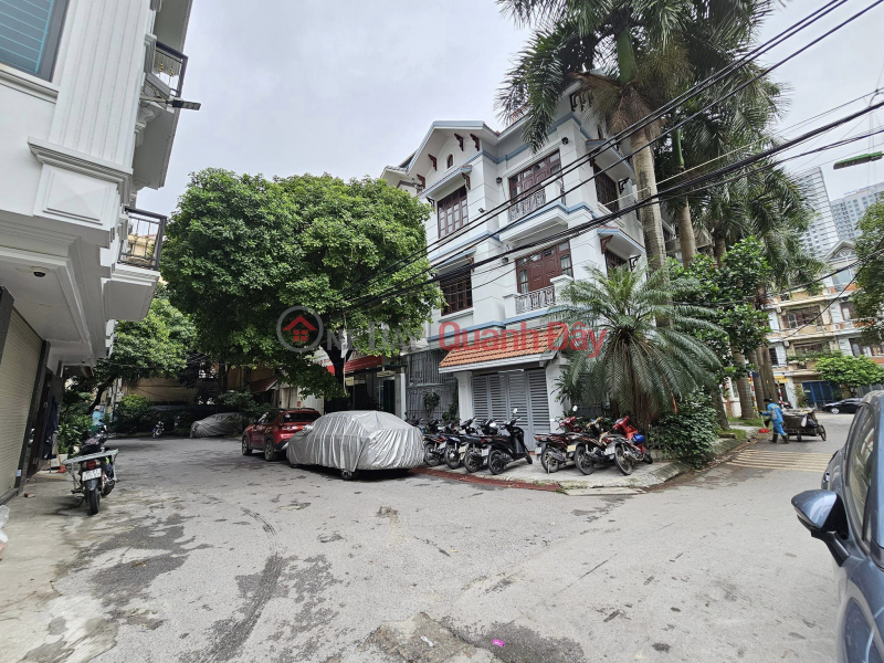 TOWNHOUSE ADJACENT TO VIP AREA OF LIEN CO ADMINISTRATIVE CENTER OF NAM TU IEM DISTRICT, HANOI Sales Listings