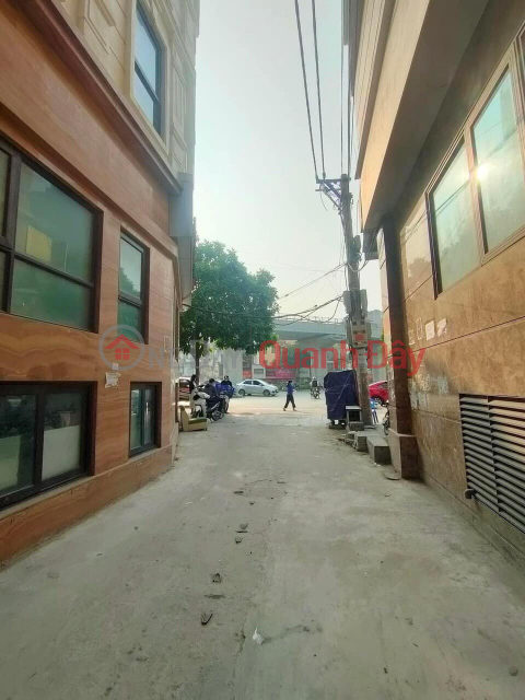 Urgent sale of townhouse with area 77 building 7 facades 5.8m in Cau Giay district _0