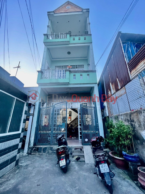Nhà 1 trệt 2 lầu gần chợ Tân Phong, đường oto chỉ 3tỷ3 _0