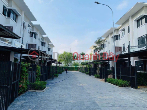 Private house for sale 5*20 Nguyen Van Linh 3 bedrooms 3 floors Binh Hung Binh Chanh 12 billion _0