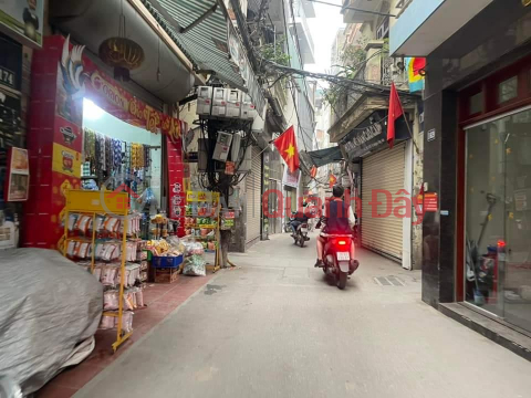 Very urgent! Nguyen Khang is near the lake, 50m to the market street, three alleys avoid, 38m2, 5T, only 4 billion5 _0