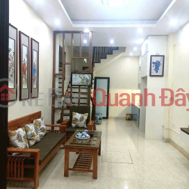 Cho thuê nhà ngõ 168 Kim Giang 5 tầng x 30m2, 3 ngủ khép kín, 14 Triệu KD on, ở gđ, nhóm _0