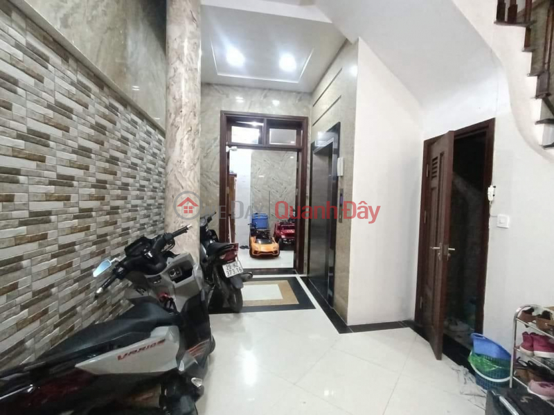 đ 12.5 Billion, House for sale Sublot, garage, 66m, 7T elevator, Truong Dinh street, business, 3 open.