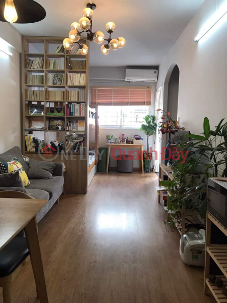 Selling MTKD house -90m2 -4 floors- Near market, Bong Sao school corner Bui Minh Truc. Q8-Only : 10 billion - Negotiable by owner Vietnam, Sales | đ 10 Billion