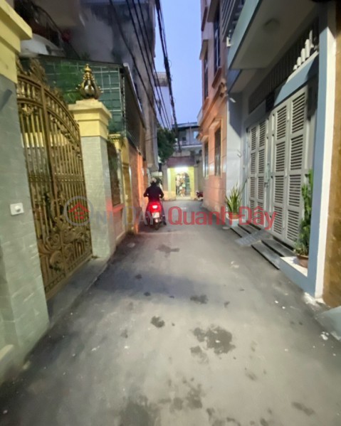 HOANG QUOC VIET STREET – RESIDENTIAL BUILDING, REASONABLE DESIGN – NEAR CARS – FREE FURNITURE – 50M2, 7.95 BILLION Sales Listings