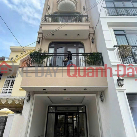 Luxury villa for rent in Mai Hoa Thon, Da Lat, Lam Dong, with high-end furnishings, priced at 38 million VND. _0