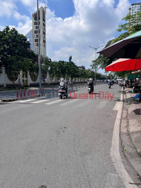 NHÀ NHỎ 3 TẦNG – SÁT TẠ QUANG BỬU – SỔ HỒNG -2.650TR - KHÔNG HUY HOẠCH _0