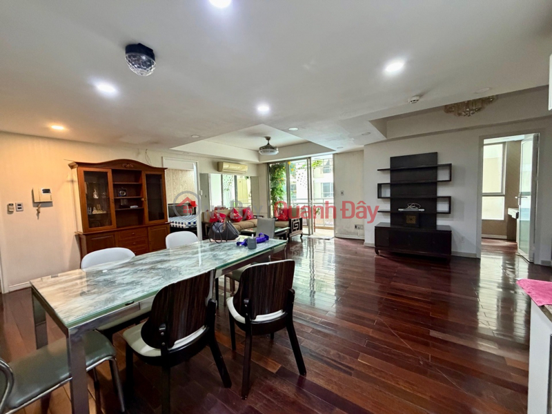 Property Search Vietnam | OneDay | Residential Sales Listings | 4-bedroom apartment for sale in Botanic Phu Nhuan, 147m2, pool view, price 12 billion VND (negotiable).