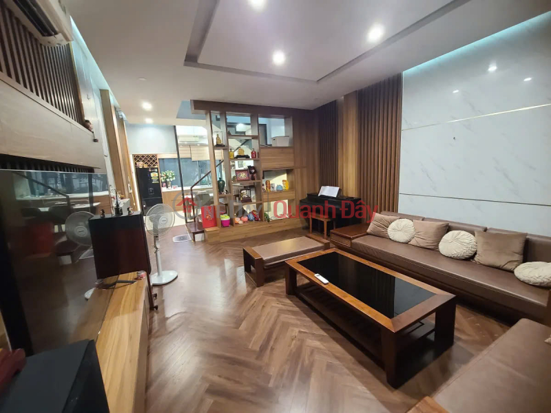 House for sale, car, business, full furniture at Nguyen Chi Thanh. | Vietnam Sales đ 18.9 Billion