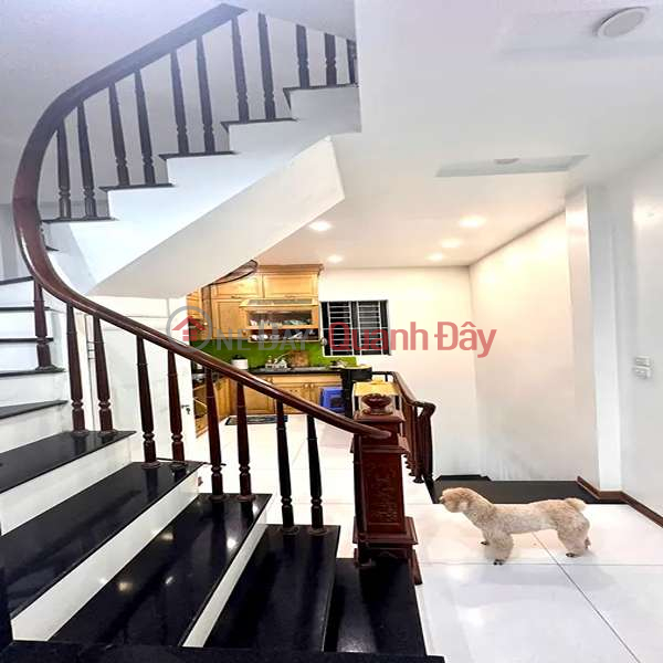 Super product on Tan Xuan street - Bac Tu Liem, 5 floors for business, price nearly 12 billion Sales Listings