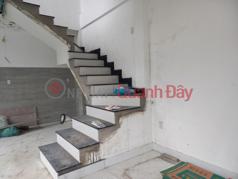 OWNER Needs to Sell House Quickly, Beautiful Location on Ly Nam De Street, Hue City, Thua Thien Hue Province _0