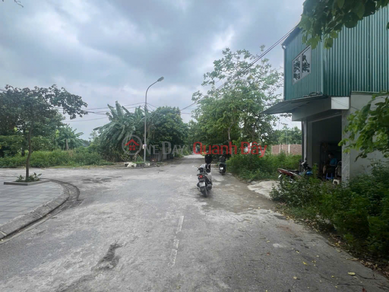 PHUONG NHI LOT - LIEN NINH - SIDEWALK - 2 BEAUTIFUL ROAD FRONTS - OVER 12 BILLION Sales Listings