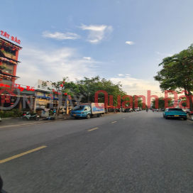 Siêu Gấp Gáp BT sân vườn 2 tầng 200m², đường 18m, Gia Lâm 2x tỷ nhỏ Lh 0989894845 _0