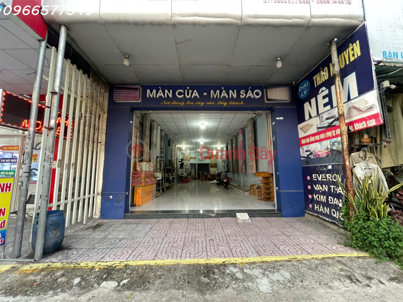 Owner urgently needs to sell a house on a main street in Binh Hoa ward, Ho Chi Minh City, ideal for business. Sales Listings