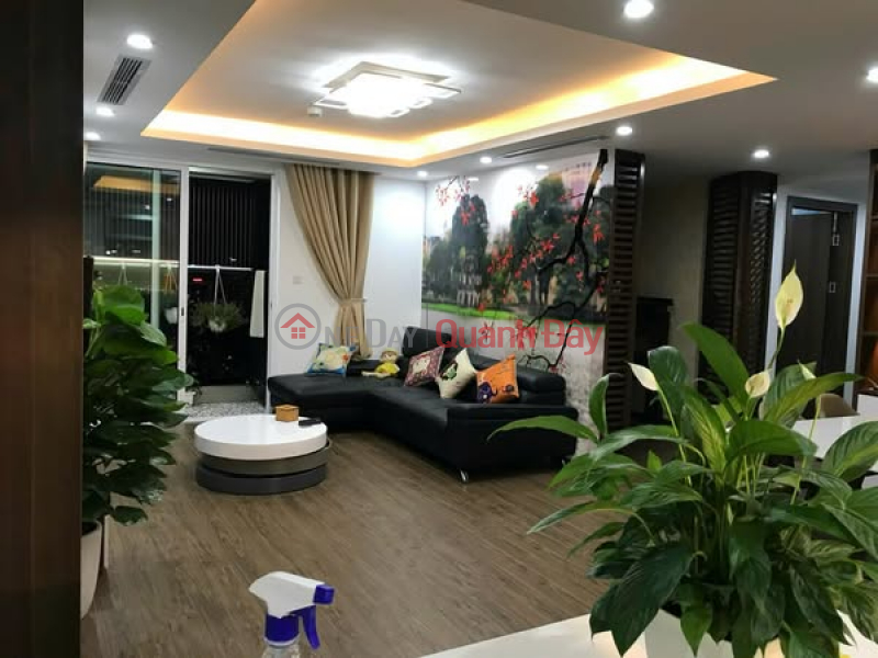 For those looking for a 3-bedroom apartment at Seasons Avenue, check out this one - 117m2, pool view, fully furnished, only 9.3 billion VND. Sales Listings